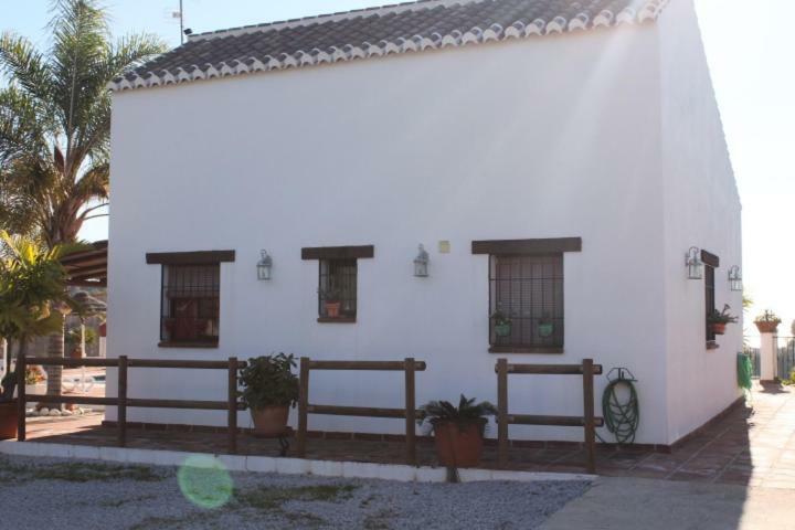 Villa El Nido 内尔哈 外观 照片